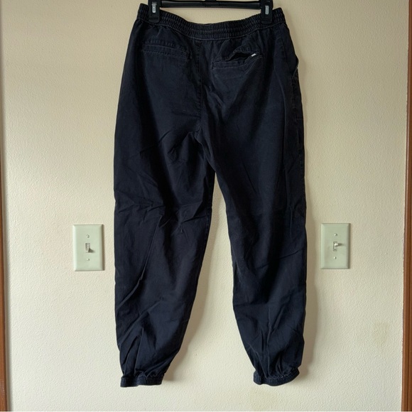 Black vans joggers style cargo pants - Picture 3 of 5